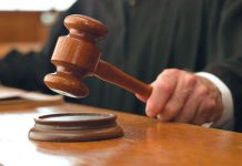चाकू हल्ला प्रकरणातील आरोपींची निर्दोष मुक्तता; पुरावे सिद्ध करण्यात सरकार पक्ष अपयशी…ॲड धीरज लालबिगे यांच्या युक्तीवादातून आरोपींची निर्दोष मुक्तता..!